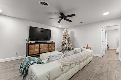 306 S Eisenhower Dr, Midland, TX 79703 - photo 5