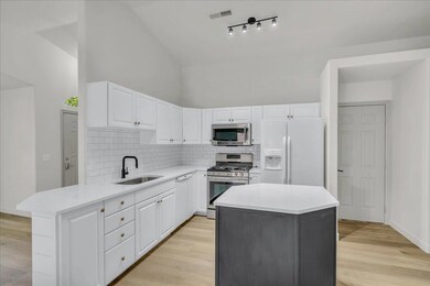 740 S Red Mountain Dr unit 26, Ivins, UT 84738 - photo 3