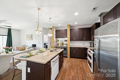 630 Calvert St unit 305, Charlotte, NC 28208 - photo 3