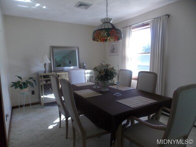 Formal diningroom