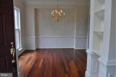 6092 Spindle Tree Ct, Woodbridge, VA 22193 - photo 7