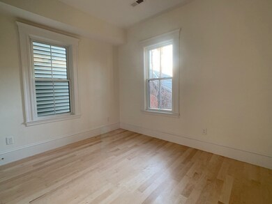 21 Howard St unit 2, Cambridge, MA 02139 - photo 4