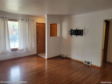 Living room, Front door