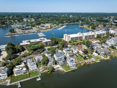 633 Steamboat Rd unit 2, Greenwich, CT 06830 - photo 2