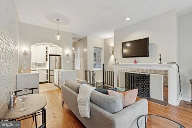 1017 Spruce St unit C, Philadelphia, PA 19107 - photo 4