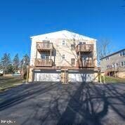 721 Willow St unit 1B, Lansdale, PA 19446 - photo 2