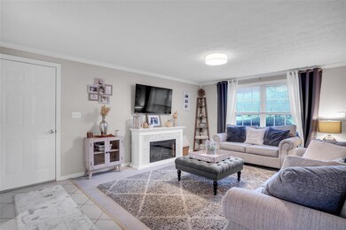 10 Acorn Dr, Londonderry, NH 03053 - photo 5