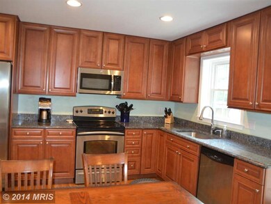 10786 Brewer House Rd, Rockville, MD 20852 - photo 5