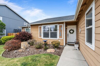 1543 NW Teak Ave, Redmond, OR 97756 - photo 3