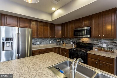 2244 Merseyside Dr unit 85, Woodbridge, VA 22191 - photo 7