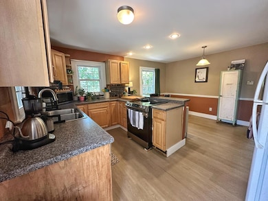 28 Haley St, Lewiston, ME 04240 - photo 7