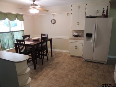 1916 1916 S Sneed, Tyler, TX 75701 - photo 6