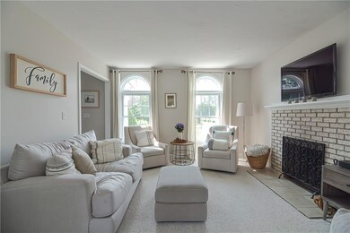 67 Mikayla Ann Dr, Rehoboth, MA 02769 - photo 3