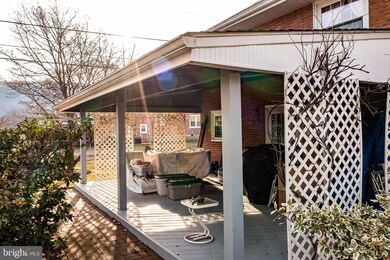 917 N 26th St, Reading, PA 19606 - photo 7