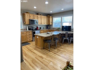 227 N Humbolt St, Canyon City, OR 97820 - photo 3