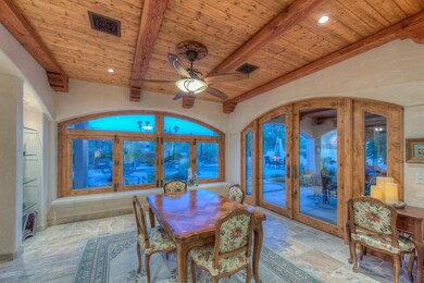Arched Wood WindowsDoor