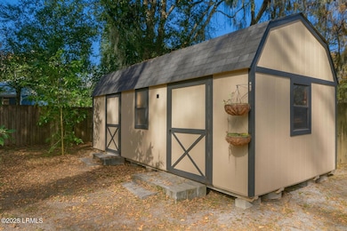 174 James St, Beaufort, SC 29902 - photo 5