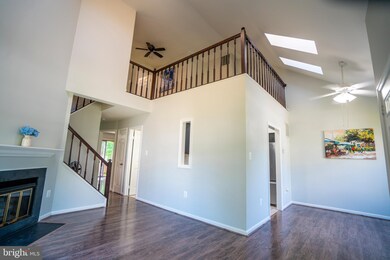 15479 Cliffview Dr, Dumfries, VA 22025 - photo 4