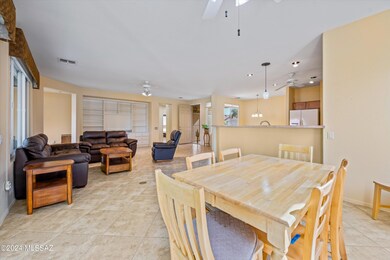 08-Dining Area