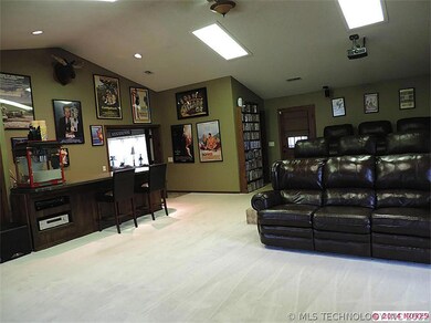 2524 Georgetown Cir, Bartlesville, OK 74006 - photo 5