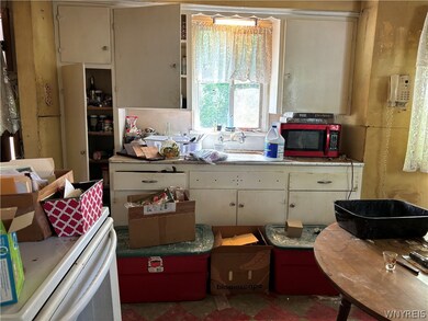 233 Edward St, North Tonawanda, NY 14120 - photo 2