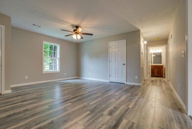 277 Fairlane Dr, Manchester, TN 37355 - photo 3