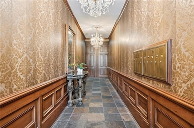 2726 Prytania St unit 8, New Orleans, LA 70130 - photo 2