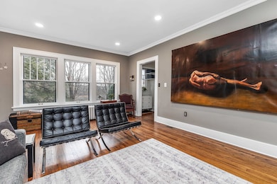 949 Clarke Dr, Dubuque, IA 52001 - photo 3