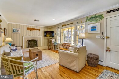 325 Hillsmere Dr, Annapolis, MD 21403 - photo 4