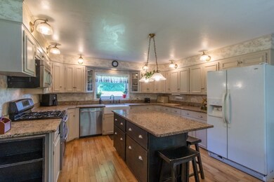 957 Lake Region Rd, Barton, VT 05860 - photo 5