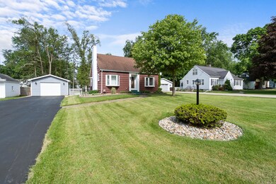848 Springcrest Blvd, Jackson, MI 49203