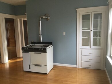 29 Boardman St unit 2, Worcester, MA 01606 - photo 3