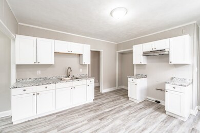 45-47 Narragansett St, Springfield, MA 01107 - photo 3