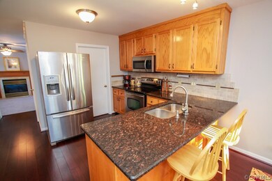 Beautiful GRANITE Counter Tops and STAINLESS STEEL