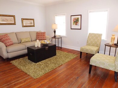 LIVING ROOM 1