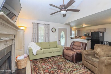 312 n grove cir 6