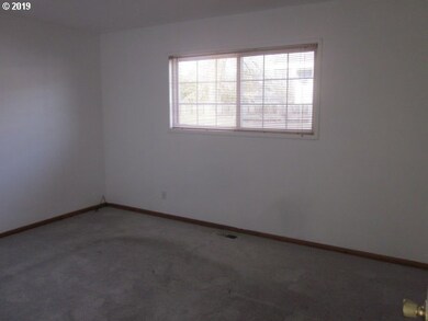 3311 Nebraska St, Longview, WA 98632 - photo 5