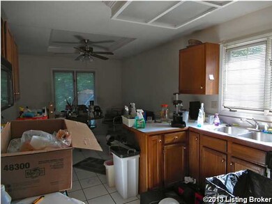 7507 Newton Dr, Louisville, KY 40228 - photo 7