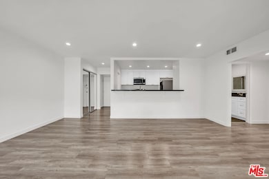 7453 Haskell Ave unit 7, Van Nuys, CA 91406 - photo 7