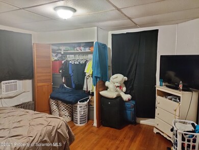 308-310 Willow St, Dunmore, PA 18512 - photo 6