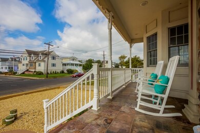 006-Porch-2043202-large