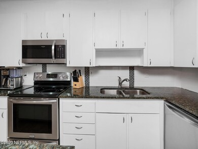 724 Grove Park Blvd, Jacksonville, FL 32216 - photo 7