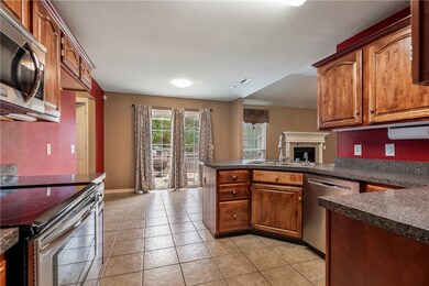 713 E Hilltop Dr, Rogers, AR 72756 - photo 6