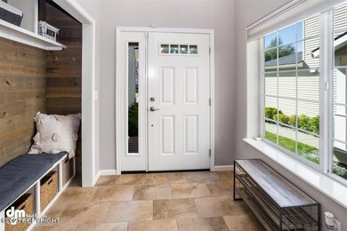 05-Front Entry_IMG_6442-Edit