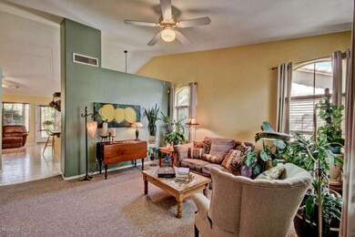 Living Room 2 (4)