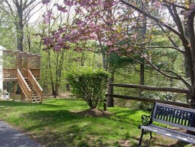 39 Charles River Dr, Franklin, MA 02038 - photo 4