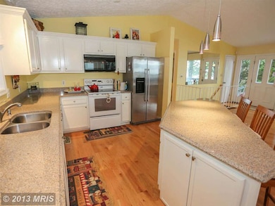 216 Beachside Cove, Locust Grove, VA 22508 - photo 3