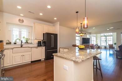 4451 Colonial Ln, Center Valley, PA 18034 - photo 6