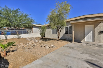 5304 Mountain View Dr, Las Vegas, NV 89146 - photo 4