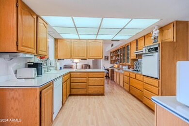 9502 W Granada Dr, Sun City, AZ 85373 - photo 5